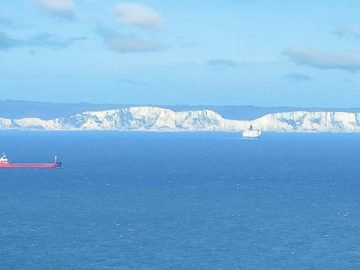 UK seeks to ban sharing ‘positive’ Channel crossing videos online