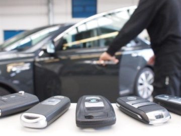 Its so easy to steal KIA and Hyundai cars with USB cable, that governments might ban them