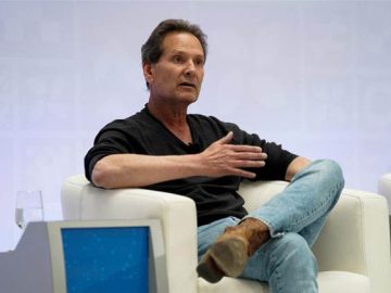 PayPal hires Intuit veteran to be next CEO