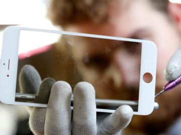 Apple says iPhone 12 meets radiation rules