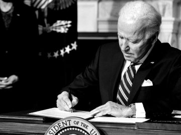 New executive order bans mass sale of personal data to China, Russia Joe Biden