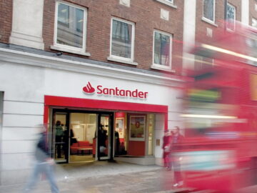 Banco Santander warns of a data breach exposing customer info