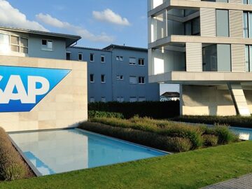 SAP public cloud migration requires architectural rethink