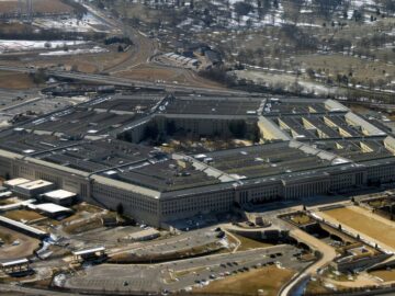 Senators Warn the Pentagon: Get a Handle on China’s Telecom Hacking