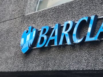 Barclays hit by major IT outage on HMRC deadline day