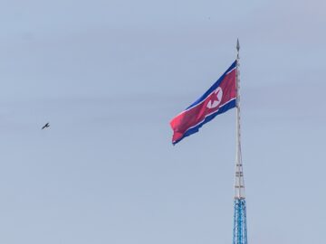 Lazarus Group deceives developers with 6 new malicious npm packages Lazarus Group deceives developers with 6 new malicious npm packages