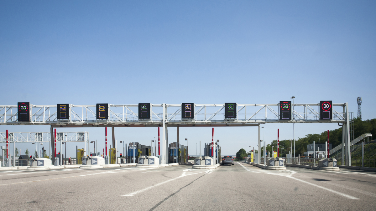 New warning issued over toll fee scams toll booth