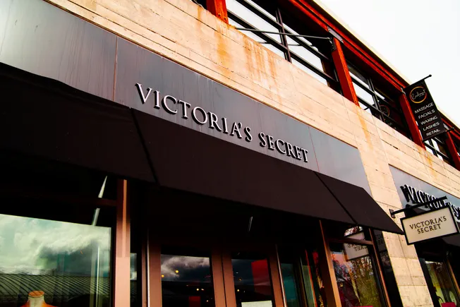 Victoria’s Secret shuts down website in response to security incident Victoria’s Secret shuts down website in response to security incident