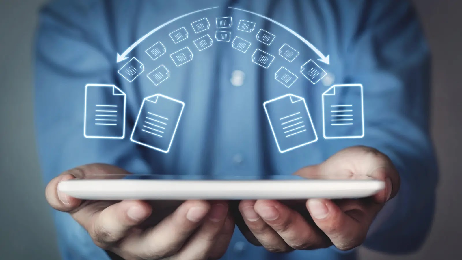 Hackers Use Weaponized .HTA Files to Infect Victims with Red Ransomware Hackers Use Weaponized .HTA Files to Infect Victims with Red Ransomware