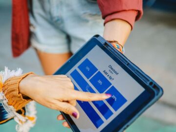 How to Protect Yourself From Portable Point-of-Sale Scams How to Protect Yourself From Portable Point-of-Sale Scams