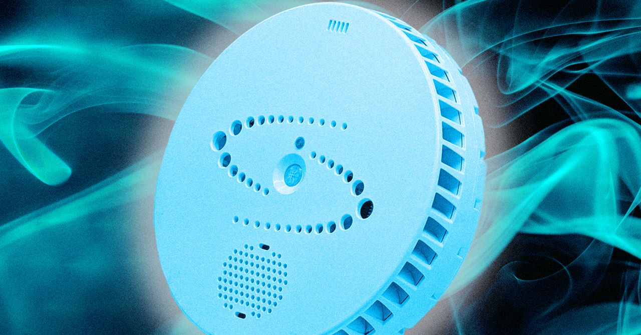 It Looks Like a School Bathroom Smoke Detector. A Teen Hacker Showed It Could Be an Audio Bug It Looks Like a School Bathroom Smoke Detector. A Teen Hacker Showed It Could Be an Audio Bug