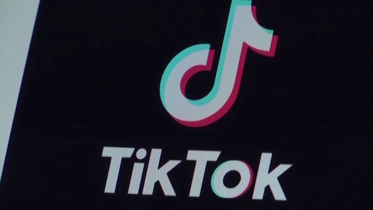 Trump extends TikTok deadline again ahead of talk with Xi